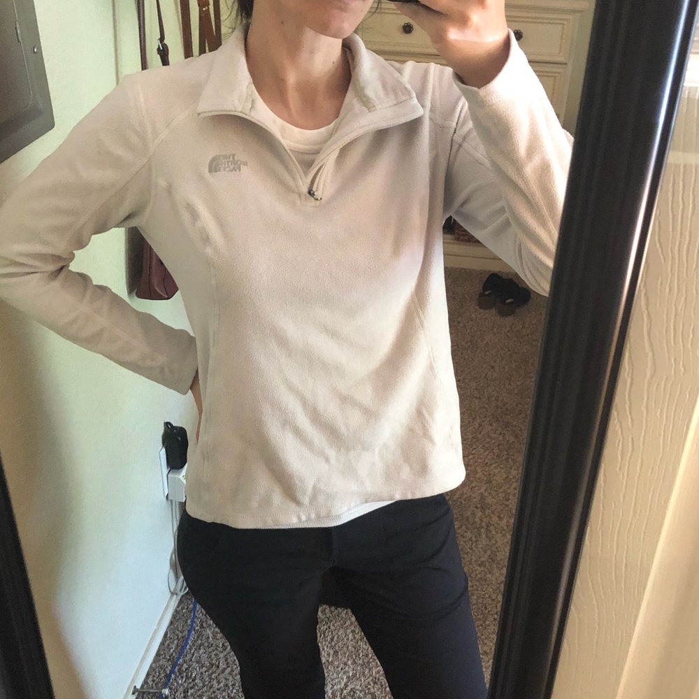 THE NORTH FACE cream fleece, size M